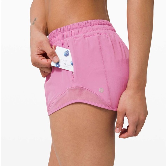 lululemon athletica Pants - Lululemon Hotty Hot Short II *2.5"- Magenta